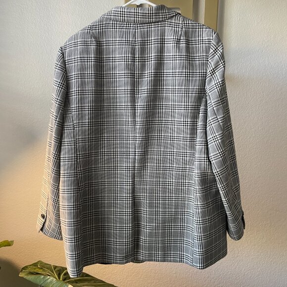 Women’s H&M Plaid Blazer – Size L - Picture 3 of 5